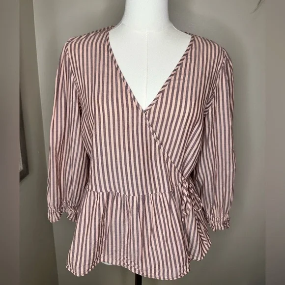 Madewell Puff-Sleeve Peplum Faux Wrap Top | Size S