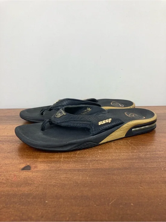Reef Leather Flip-Flop Sandals Bottle Opener Sole Black Gold Men’s Size 9.