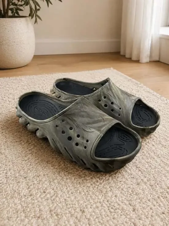 Crocs Echo Marbled Slide Sandals Men’s Size 11 Gray Comfort Recovery Slides