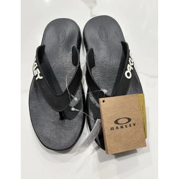 Oakley Men’s B1B Flip Flops Sandals - Size 12