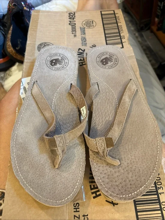 New Balance Taupe Suede Men's Thong Sandals