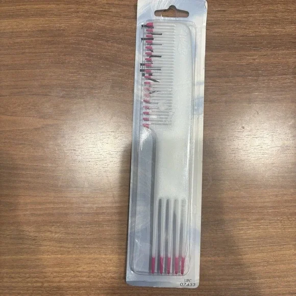 Vtg Wilhold Hair Lift And Teaser Comb White Pink Color Dip 7433 NEW