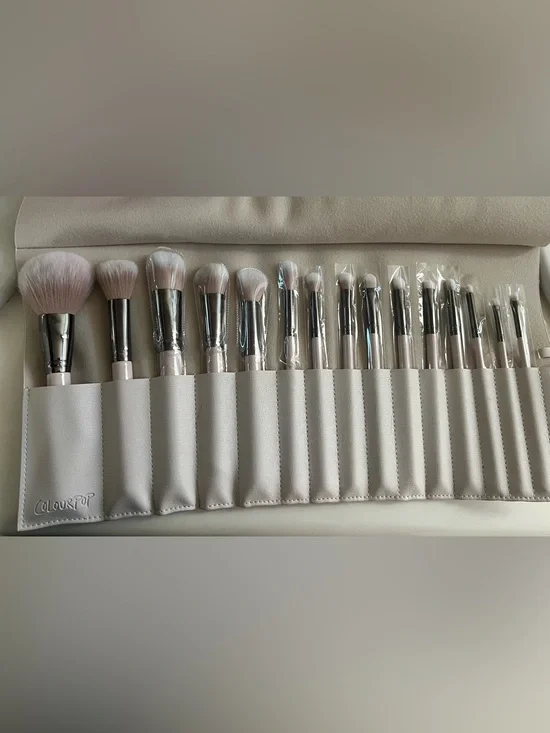 Colourpop makeup brush set
