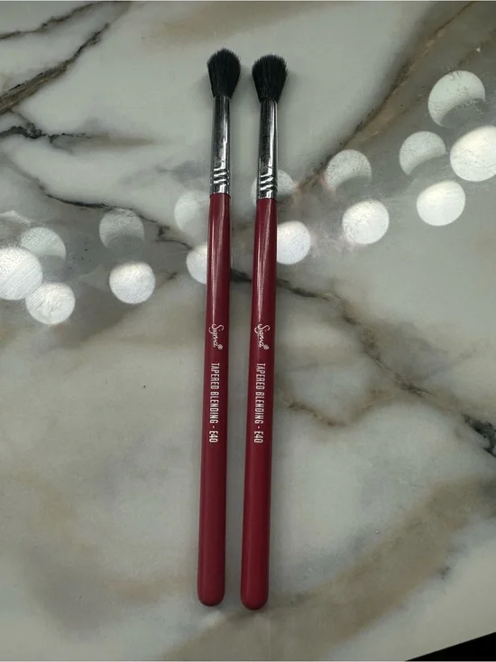 Sigma Tapered Blending Brush E40 - Pink/ Burgundy Duo