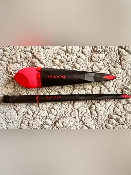 Revlon Black & Red Dual-Ended Makeup Brushes