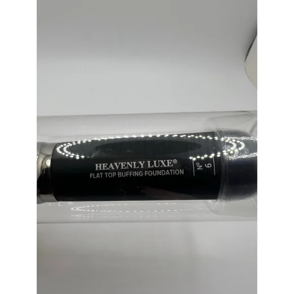 New IT Cosmetics Heavenly Luxe Makeup Brush Foundation Buffing 6
