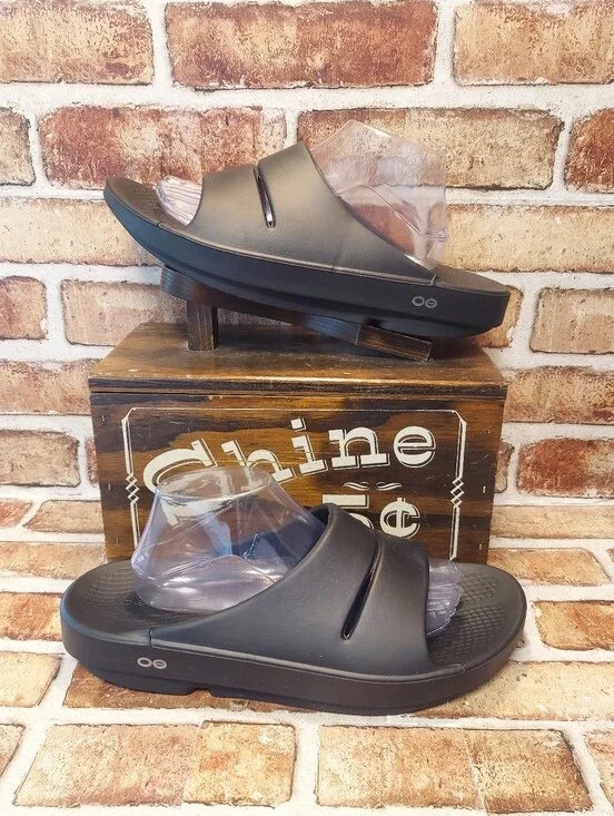 Pre-owned Oofos Ooahh Sport Slides