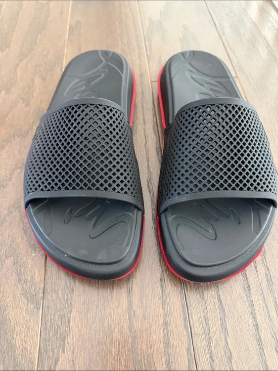 Men's Black Slide Sandals with Red Trim Christian Louboutin New beach slides