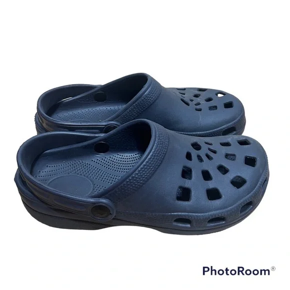 Caged Black Sandals Men’s Sz 7 Women’s Sz 9 Closed Toe Water Shoe