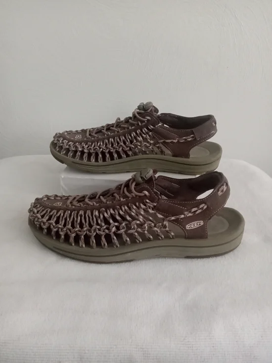 Keen Uneek Olive Green and Brown Woven Sandals Sz 10.5
