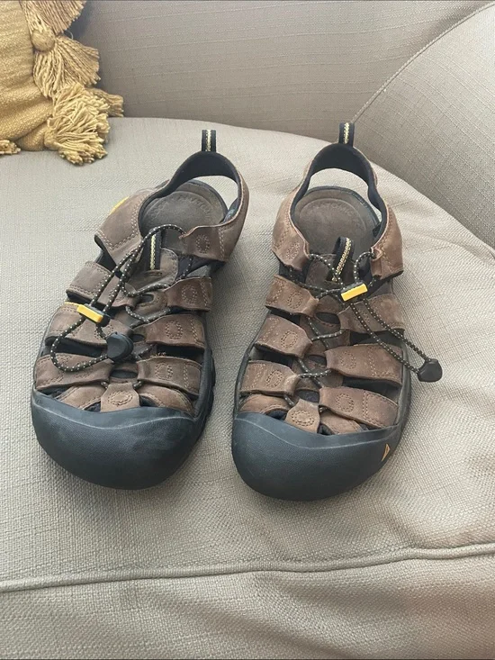 Keen Men's Brown Outdoor Closed-Toe Adventure Sandals