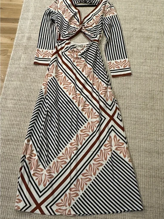 Abercrombie & Fitch Long Sleeve Twist Front Cutout Maxi Dress Medium