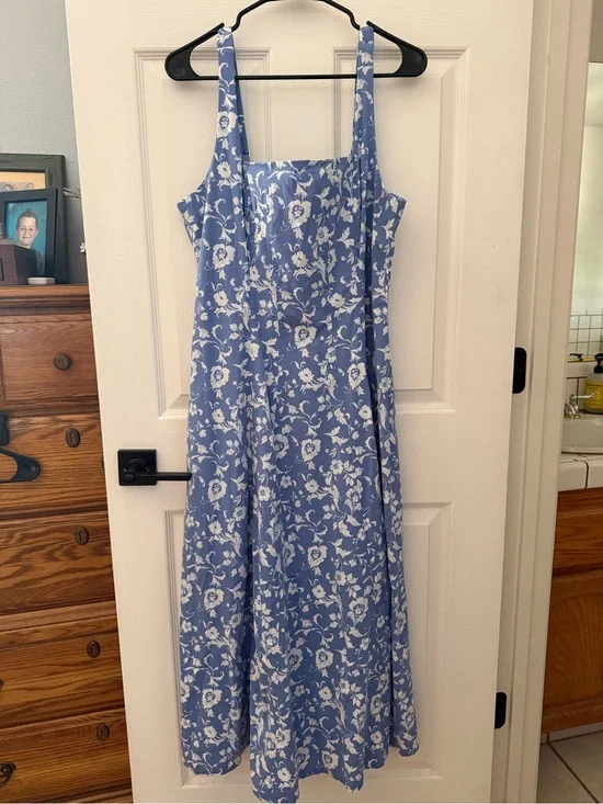 Abercrombie & Fitch Mila Dress