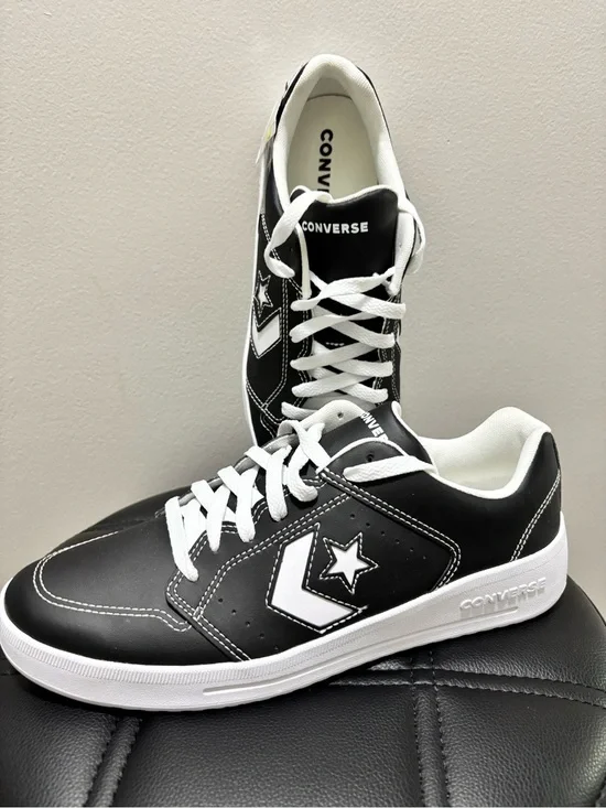 Unisex Converse Day 1 Court Classic Sneakers in the black and white W 10.5 Men 9