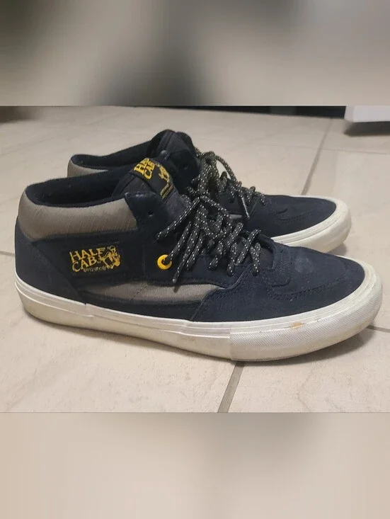 Vans Half Cab 10 Men Mid-Top Skate Shoe in Navy Gray Gum Skateboarding Powell