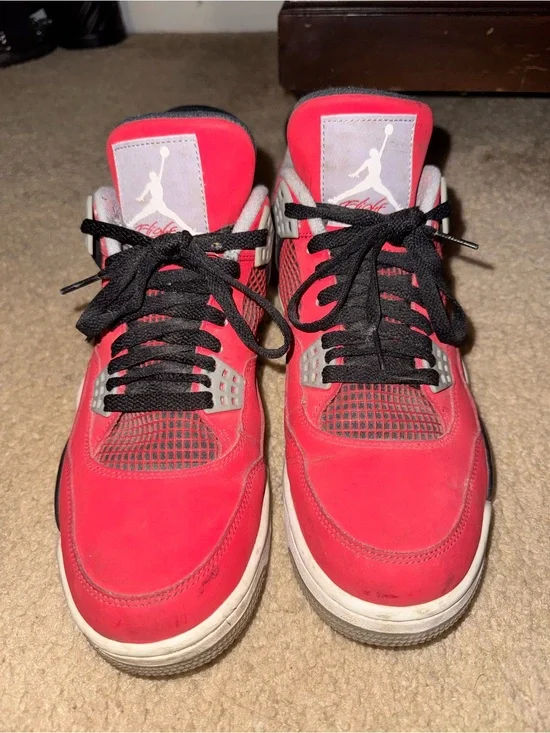Jordan IV Toro size 10.5