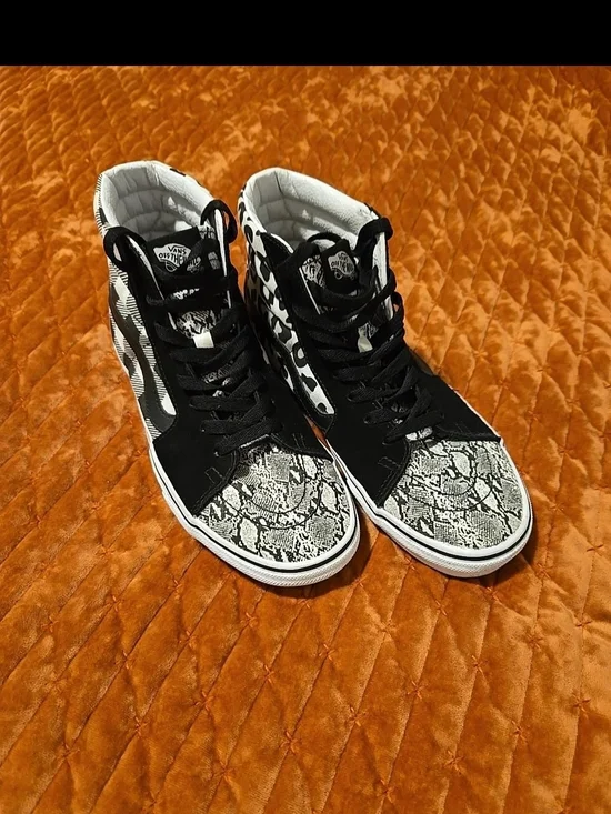 Vans SK-8 High-Top Sneakers in Black & White Snake Print MENS 8,xlnt.cond.cool..