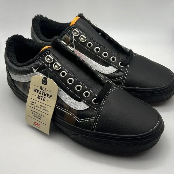 Vans Old Skool black camo all weather MTE sneaker NEW Men 8.5 / Women‎ 10