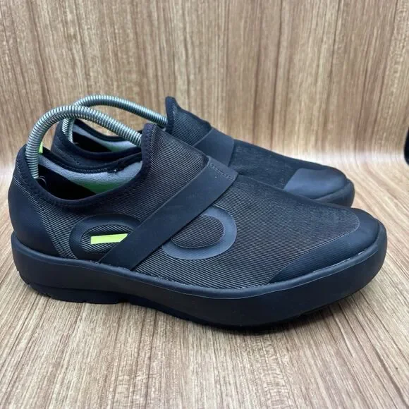 OOFOS Shoes Mens Size‎ 10 Black Gray OOMG Fibre Low Comfort Recovery Sneakers