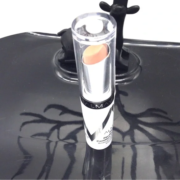 Almay Cream Concealer. New