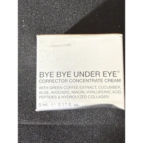 IT Cosmetics Bye Bye Under Eye Corrector Cream MEDIUM 0.17 oz. - NEW with Box‎