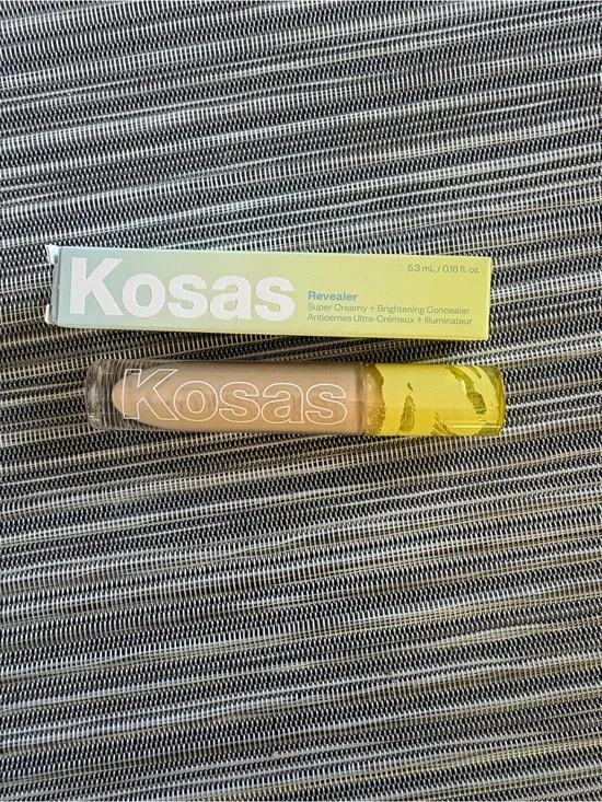 Kosas Revealer Brightening Concealer - medium with olive undertones