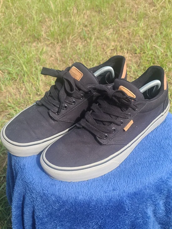 Vans Black Canvas Low-Top Sneakers with Tan Accents Mens Size 9.5