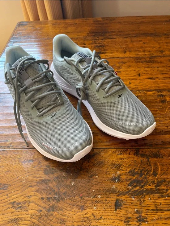 NEW  Reebok Men's Mesh Running Sneakers - Sage Green