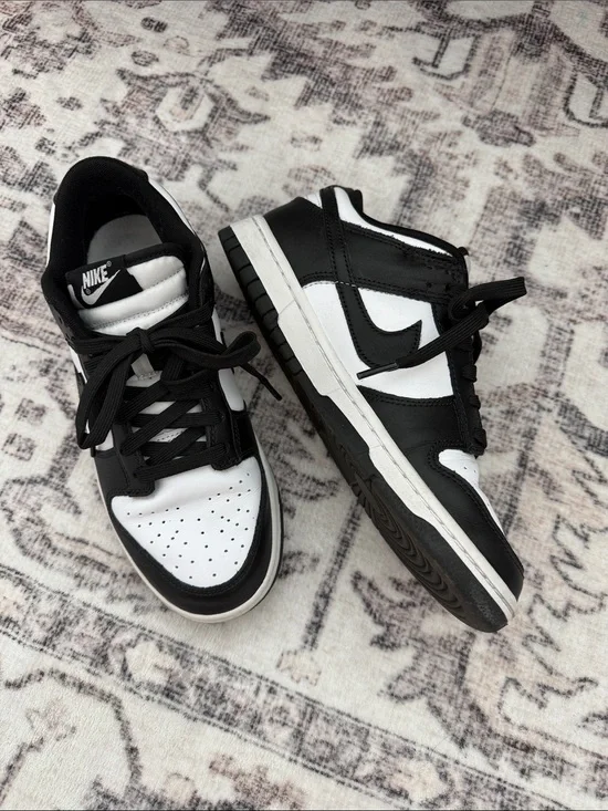 Nike Dunk Low Panda