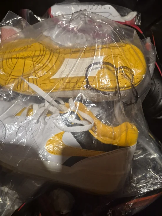 Men's White and Yellow Low-Top Sneakers
