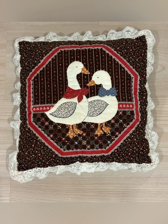 VTG Accent Pillow  Ducks Geese W/ Ribbon Cranston 15x15 Grandma Cottage Core
