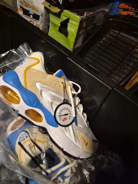 Nike Men's Sneakers in White, Blue & Yellow