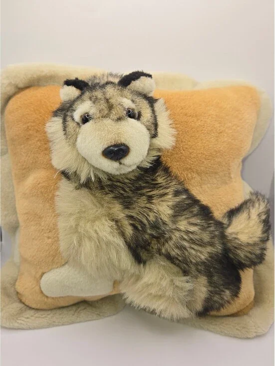 Vintage JAAG Plush Wolf Decorative Pillow 12 Inch Soft Polyester Fiber Tan Cream