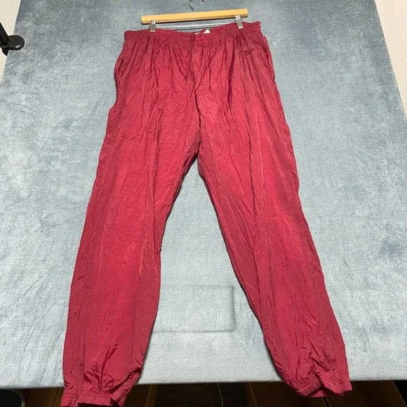 Reebok Jogger Pants Mens XL Burgundy Tapered Leg Windbreaker Outdoor Performance