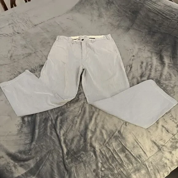 Nautica Men's 40x32 Blue White Seersucker Trouser Straight Preppy Relax Fit