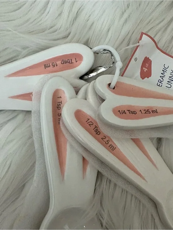 Set of 4 Ceramic Bunny Rabbit Ears Measuring Spoons