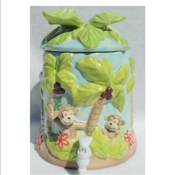 Monkey 🐒 juice dispenser