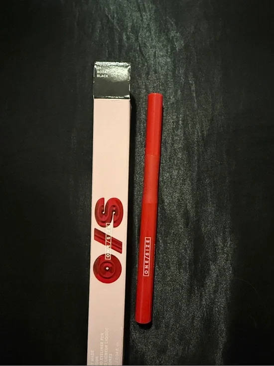 ONE/SIZE liquid eyeliner pen