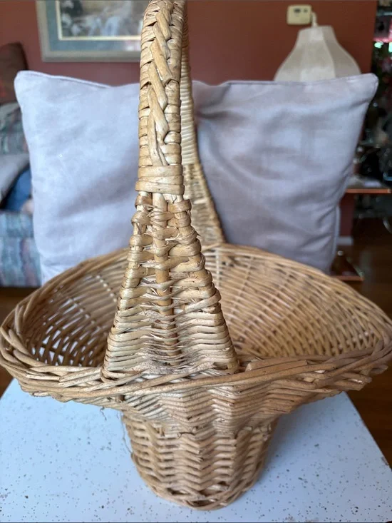 Handwoven Natural Wicker Basket with Handle - Natural/Vintage