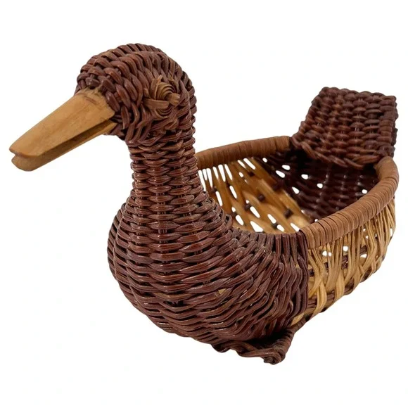 Vintage Wicker Duck Basket Two Tone Brown Woven Rattan Bird Figurine Decor