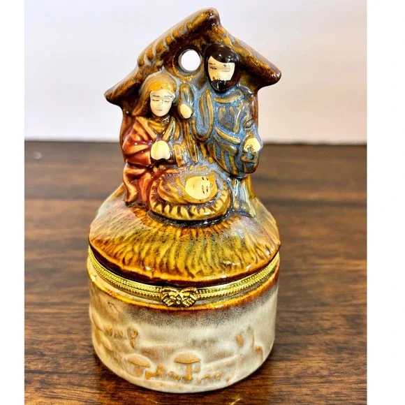 Christmas Nativity Scene Ceramic Hinged Trinket Box Holy Family Christian Decor