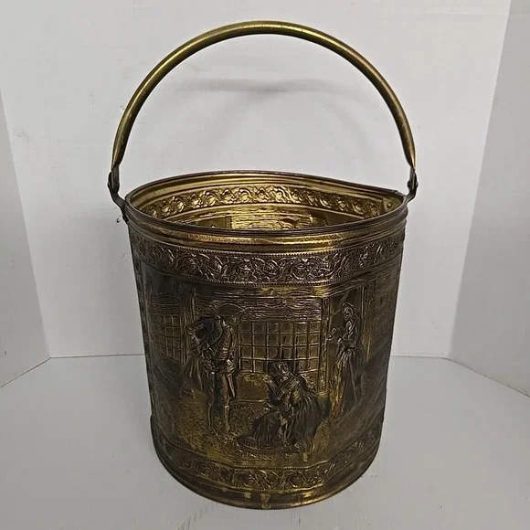 VTG relief Metal Brass Planter Coal Firewood wood Log Bucket Brass pail can‎