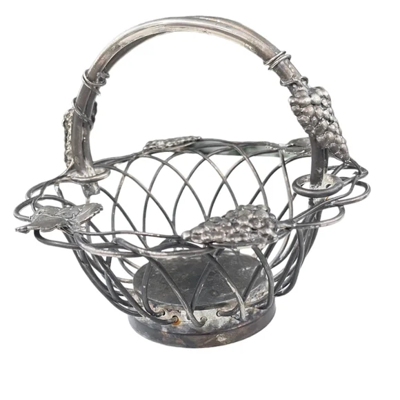 Studio Silver Smiths‎ Vintage Silver Plated Fruit Basket Bowl With Handle