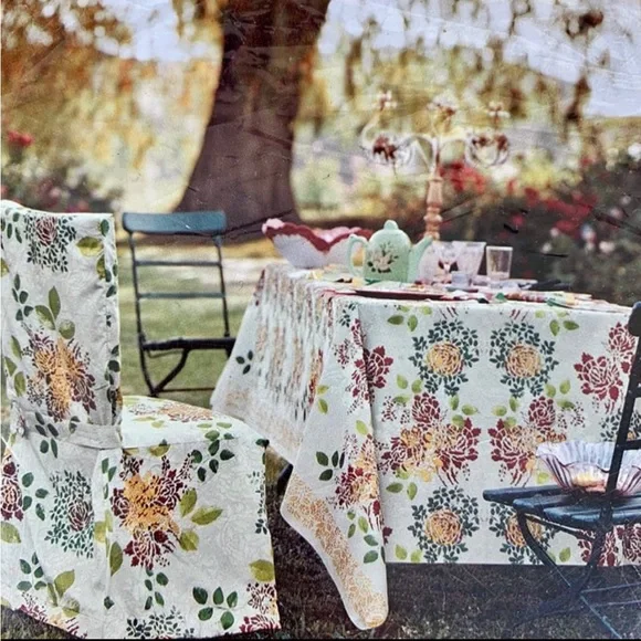 NWP Isabelle Borchgrave Table Cover 63X120