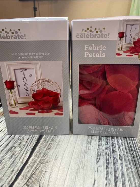 Set of 2 Way to Celebrate Red Fabric Petals Wedding Décor 250 Petals Each NIB