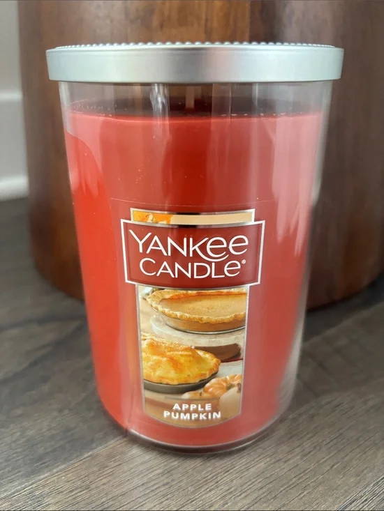 Yankee Candle Apple Pumpkin Sweet & Spicy Cinnamon, Clove, Nutmeg, Fresh Ginger
