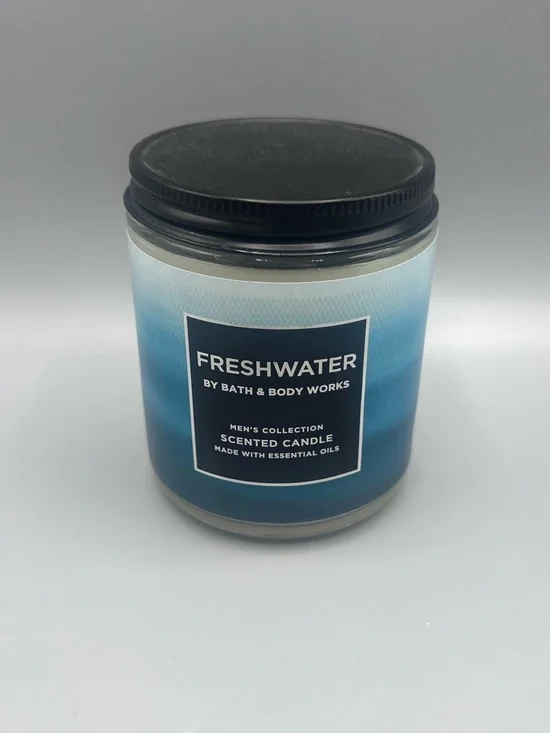 Bath & Body Works Men’s Collection Freshwater 1-Wick Scented Candle 7 oz