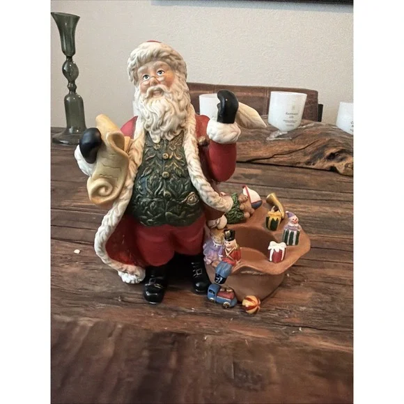 Partylite P9841 Christmas Santa Checking His List Tealight/Votive Candle Holder!