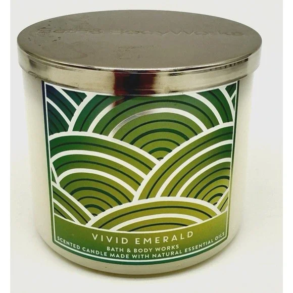 Bath & Body Works Candle VIVID‎ EMERALD 3 Wick Candle 14.5 oz. New