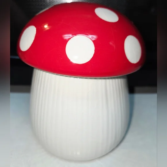 Martha Stewart Red Polka Dot & White Mushroom Forest Air Candle